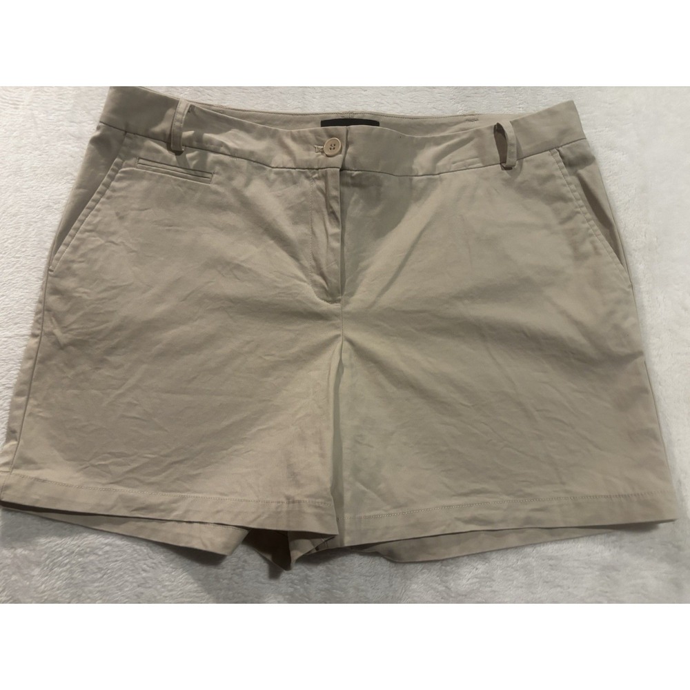Talbots Womens Bermuda Shorts Size 14 Khaki Stretch Pockets Golf Preppy